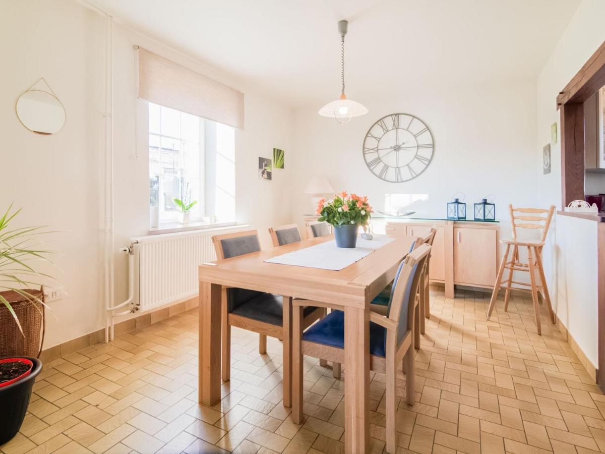Pretty In With Courtyard Holiday home Houffalize