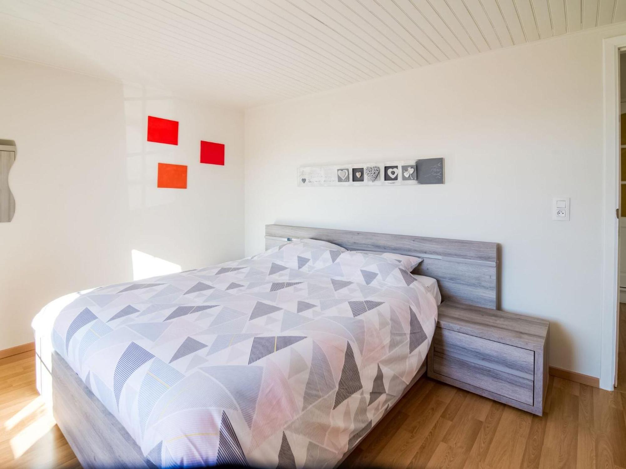 Pretty In With Courtyard Holiday home *