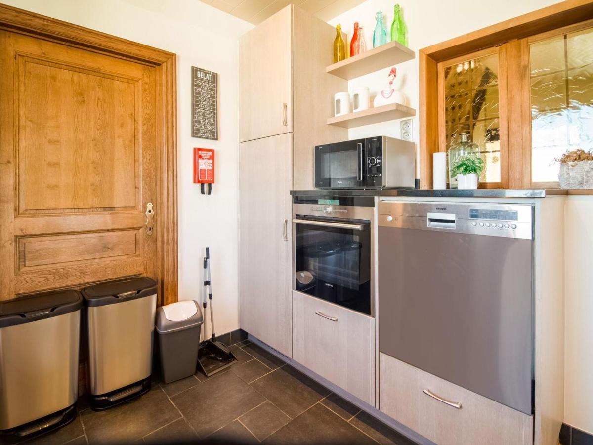 Pretty In With Courtyard Holiday home Houffalize