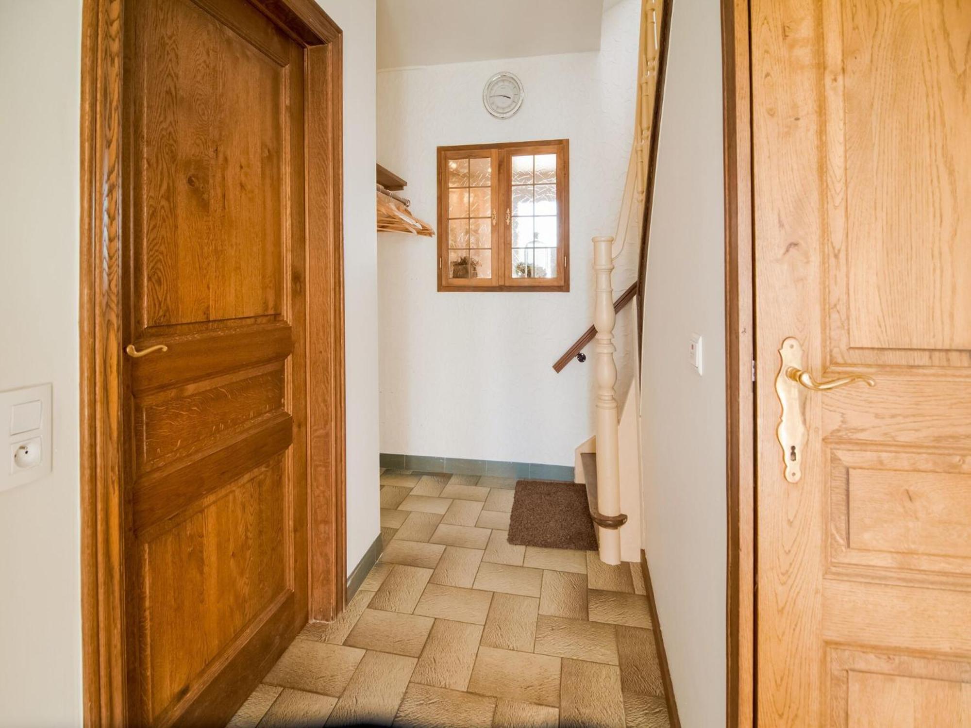 Pretty In With Courtyard Holiday home *