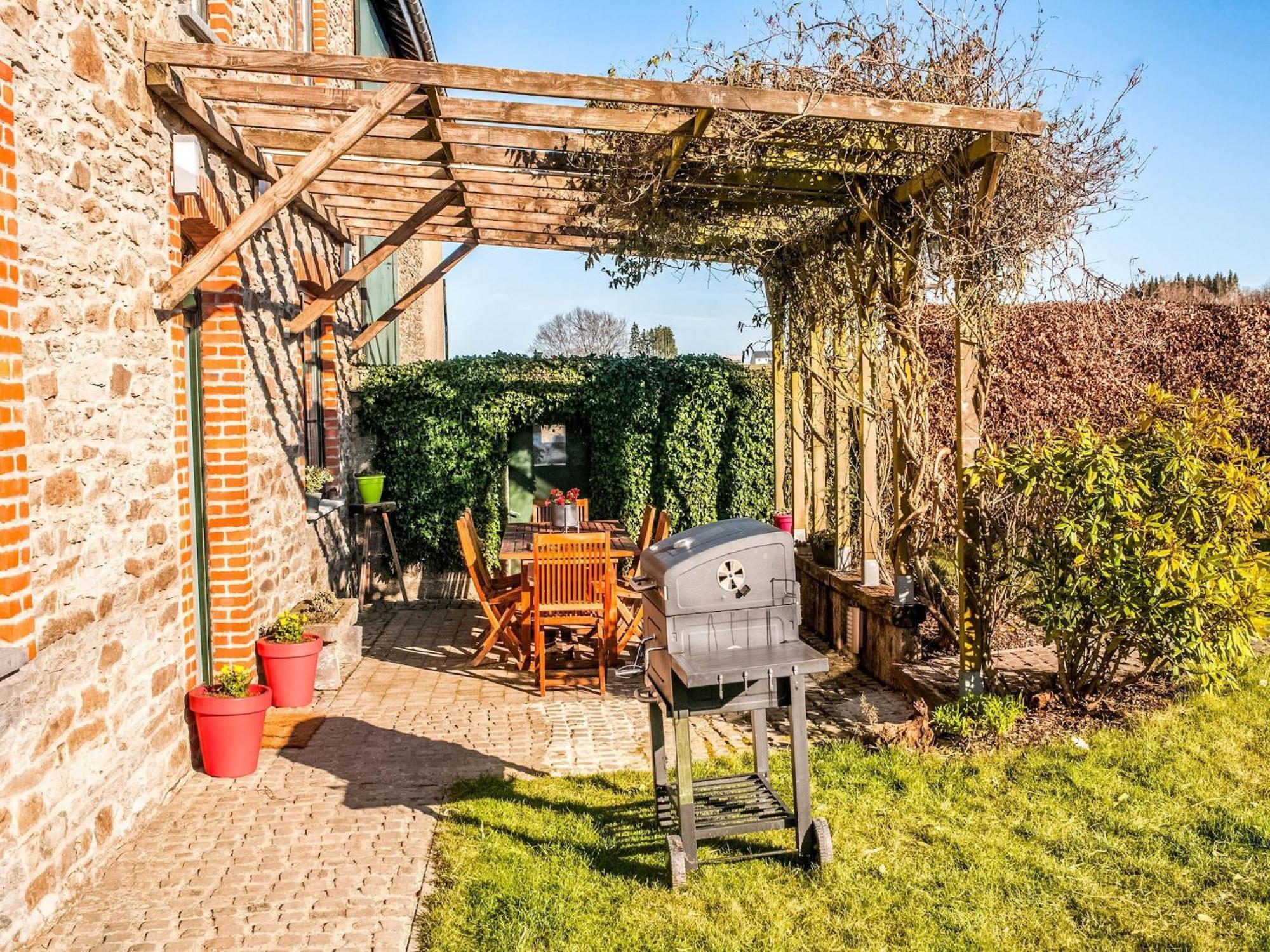 Pretty In With Courtyard Houffalize